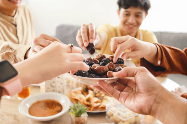 4 Tata Cara Sholat Tarawih Sendiri di Rumah Lengkap dan Sah (Wajib Tahu)